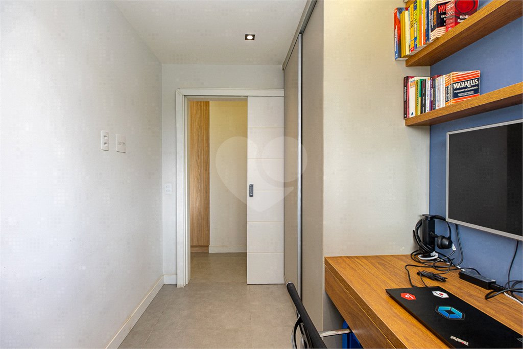 Apartamento à venda com 3 quartos, sendo 1 suíte, em Alto da Boa Vista, São Paulo, SP
