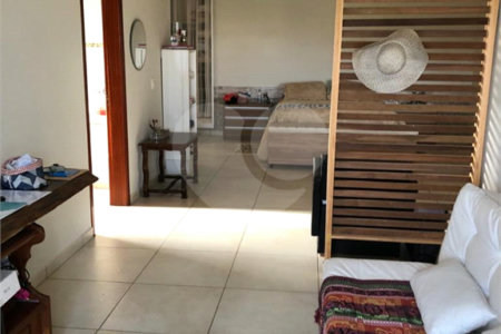 Casa à venda com 5 quartos, sendo 2 suítes, no condomínio Terras de Santa Izabel, Salto - SP