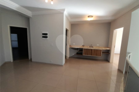 Casa à venda com 4 quartos, sendo 3 suítes, no condomínio Residencial Terras de Vinhedo, Vinhedo - SP