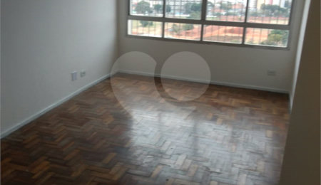 Apartamento à venda com 2 quartos, sendo 1 suíte,  em Cambuci, São Paulo, SP