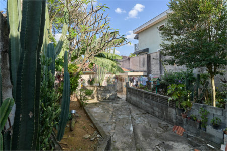 Casa Térrea à venda com 2 quartos em Jardim Prudência, São Paulo, SP