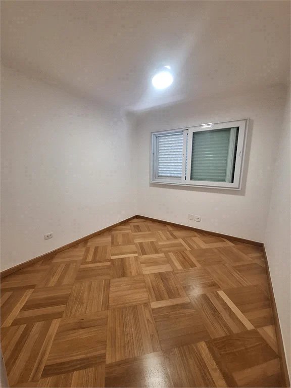 Apartamento à venda com 3 quartos, sendo 1 suíte, em Paraíso do Morumbi, São Paulo, SP