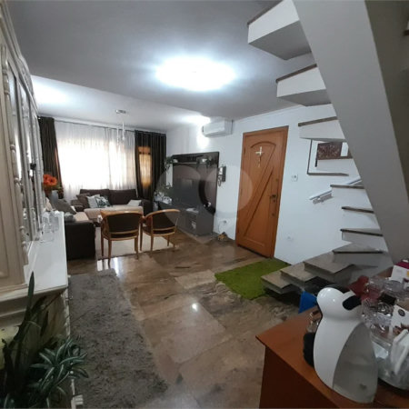 Sobrado à venda com 4 quartos, sendo 1 suíte, em Santana, São Paulo, SP