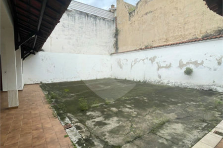 Sobrado à venda com 5 quartos, sendo 2 suítes,  em Vila Oliveira, Mogi das Cruzes, SP