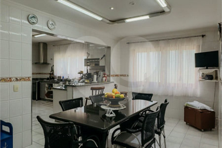 Casa à venda com 4 suítes no condomínio Monte Belo, Salto - SP