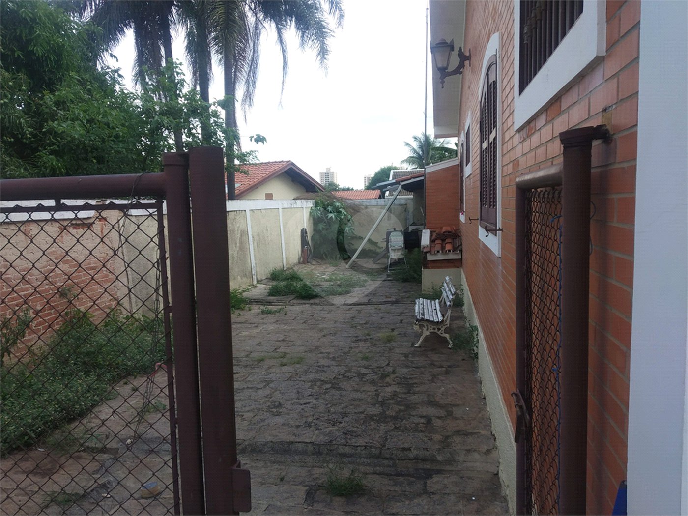 Casa Térrea à venda com 5 quartos, sendo 1 suíte,  em Jardim Dom Bosco, Indaiatuba, SP