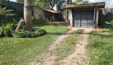 Chácara à venda ou para alugar com 3 quartos em Vila Marcelo, São Paulo, SP