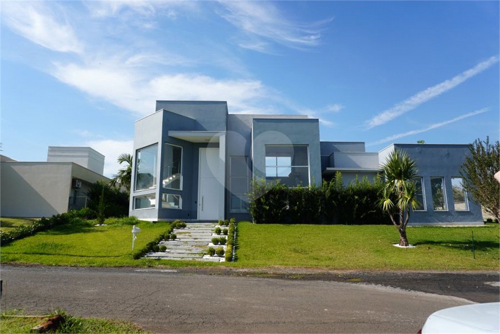 Casa à venda com 4 suítes no condomínio Fazenda Palmeiras Imperiais, Salto - SP