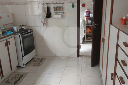 Casa Térrea à venda com 4 quartos, sendo 2 suítes,  em Vila Esperia ou Giglio, Atibaia, SP