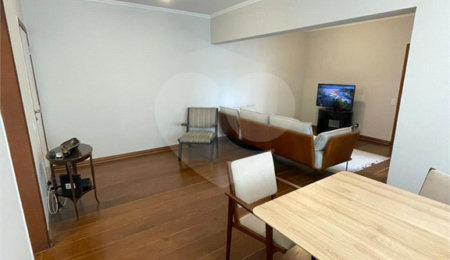 Apartamento à venda com 3 quartos, sendo 1 suíte,  em Vila Olímpia, São Paulo, SP