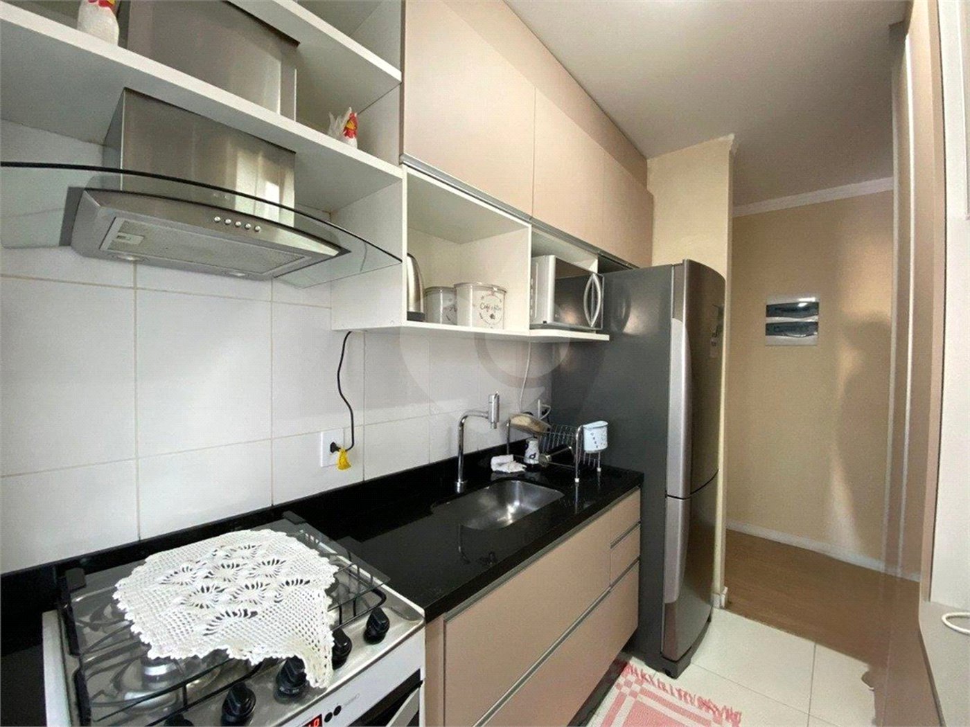 Apartamento à venda com 2 quartos, sendo 1 suíte,  em Aparecidinha, Sorocaba, SP