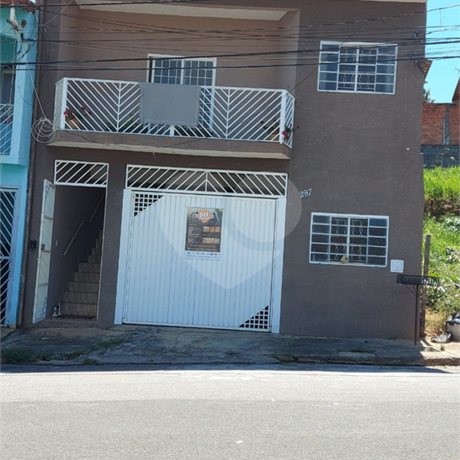 Sobrado à venda com 3 quartos, sendo 2 suítes, em Jardim Alvinópolis, Atibaia, SP