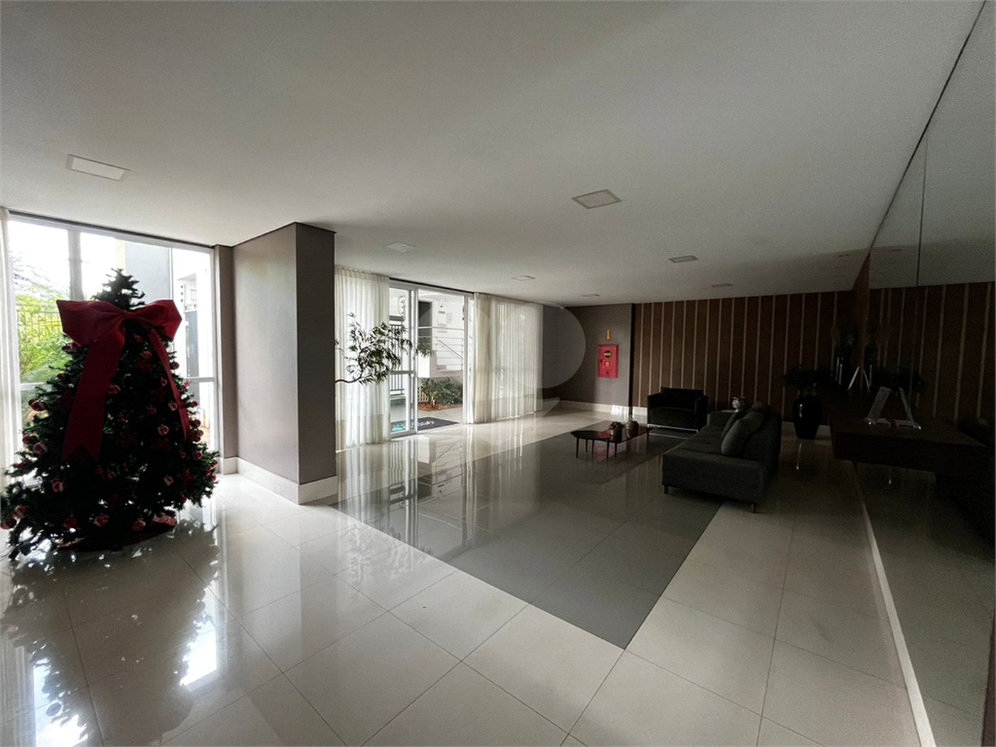 Apartamento à venda com 3 quartos, sendo 2 suítes, em Cidade Alta, Cuiabá, MT