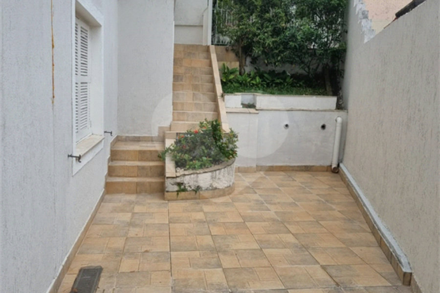 Casa Térrea à venda com 5 quartos, sendo 3 suítes, em Tremembé, São Paulo, SP