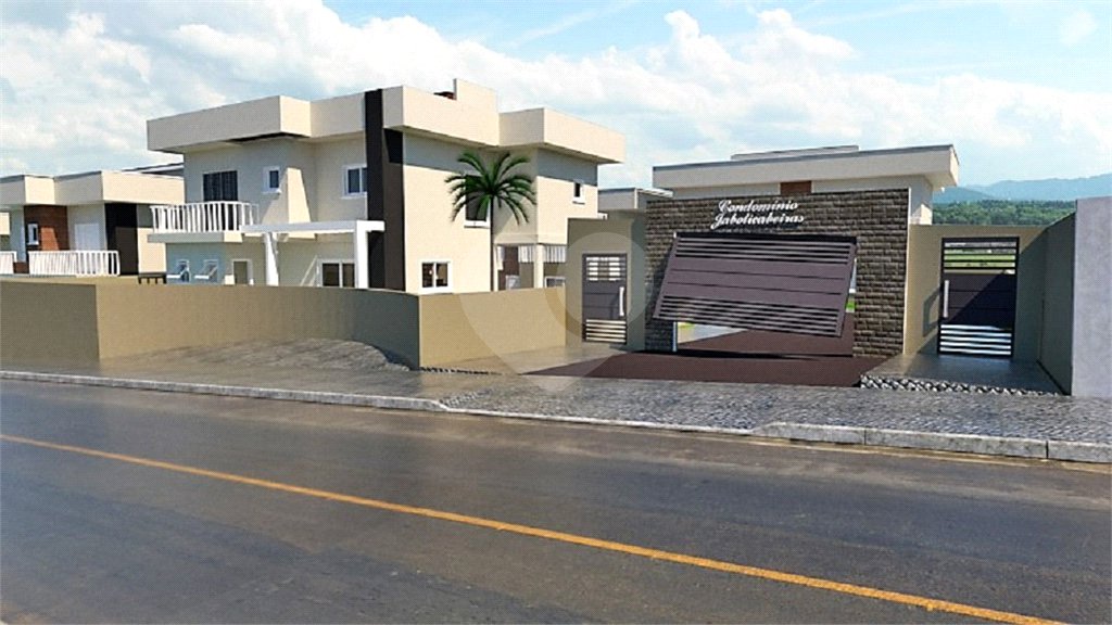 Casa à venda com 4 quartos, sendo 2 suítes, no condomínio Jaboticabeiras, Atibaia - SP