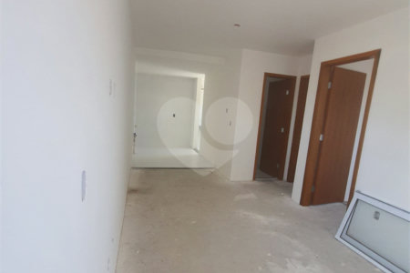 Casa à venda com 3 quartos, sendo 1 suíte, em Parque Vitória, São Paulo, SP