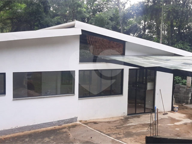 Casa à venda com 1 suíte no condomínio Associação Reserva das Hortênsias, Mairiporã - SP