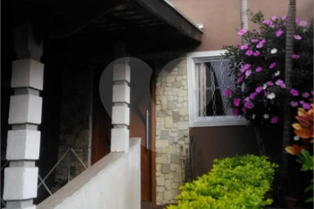 Casa à venda com 4 quartos, sendo 2 suítes, no Centro, São José dos Campos, SP