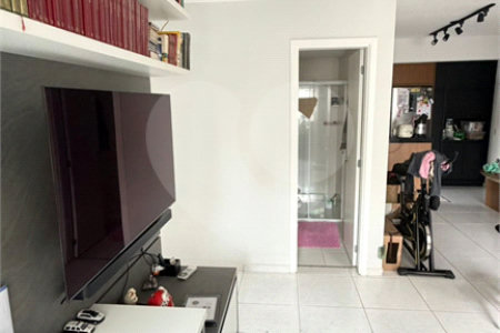 Apartamento à venda com 2 quartos, sendo 1 suíte,  em Brás, São Paulo, SP