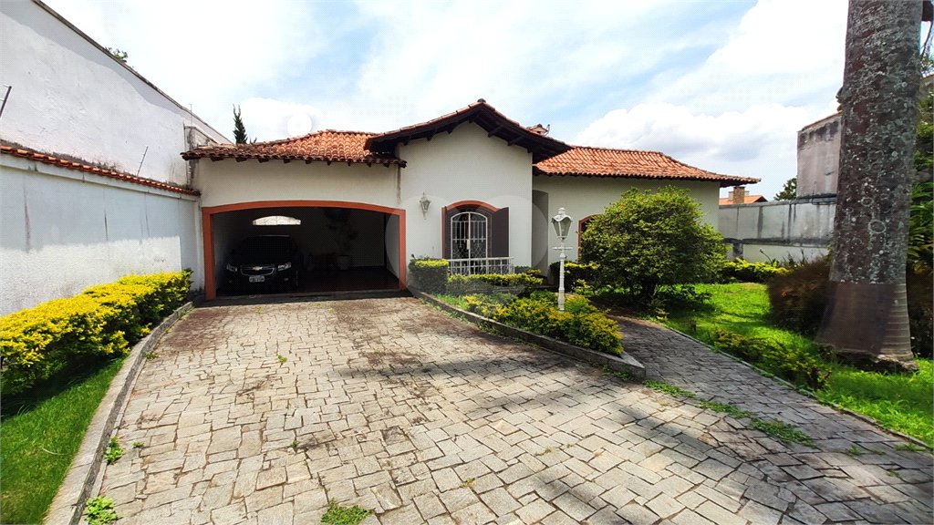 Casa Térrea à venda com 3 quartos, sendo 2 suítes, em Vila Oliveira, Mogi das Cruzes, SP