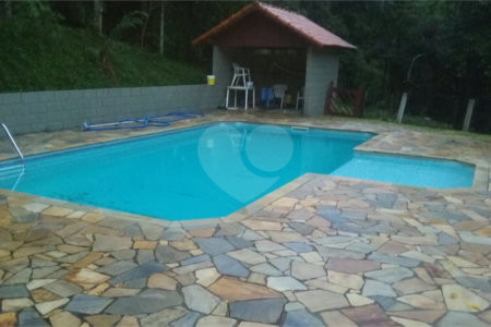 Casa à venda com 6 quartos, sendo 3 suítes, em Monte Alegre, Vinhedo, SP