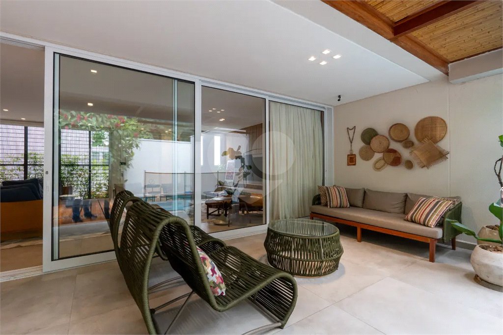 Casa à venda com 3 suítes em Retiro Morumbi, São Paulo, SP