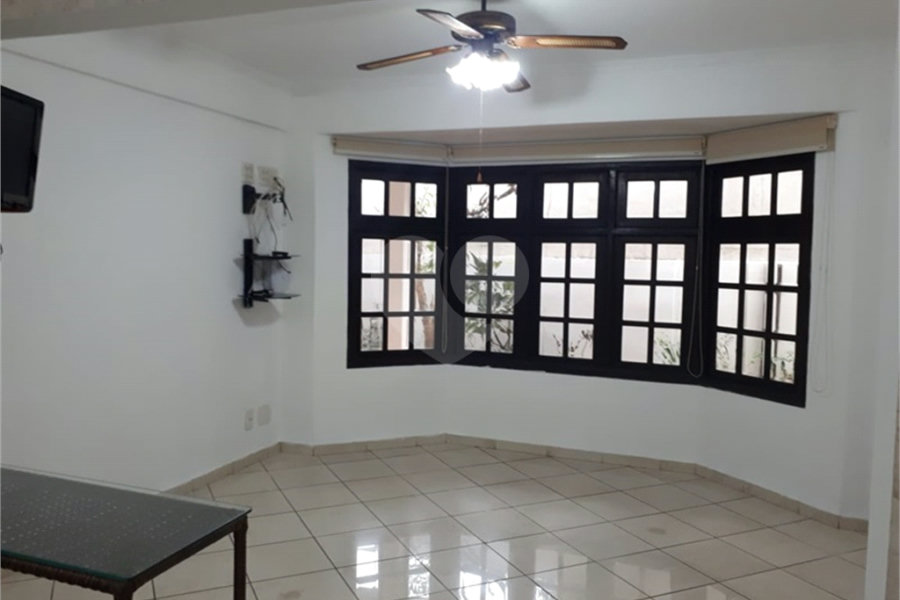 Sobrado à venda com 5 quartos, sendo 3 suítes, em Tremembé, São Paulo, SP