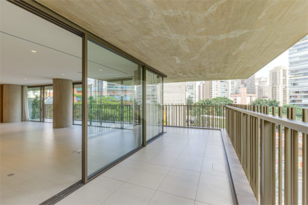 Apartamento à venda com 4 suítes em Moema, São Paulo, SP