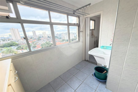 Apartamento à venda com 3 quartos, sendo 1 suíte, em Vila Paulista, São Paulo, SP