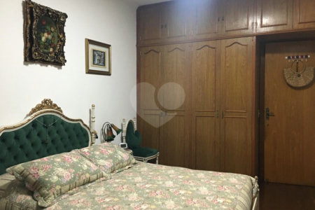Casa à venda com 5 quartos, sendo 4 suítes,  em Vila Tramontano, São Paulo, SP