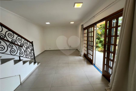 Casa à venda ou para alugar com 4 quartos, sendo 3 suítes, no condomínio Estância Marambaia, Vinhedo - SP