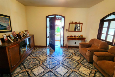 Casa à venda com 4 quartos, sendo 1 suíte, em Jardim Nova Época, Araraquara, SP