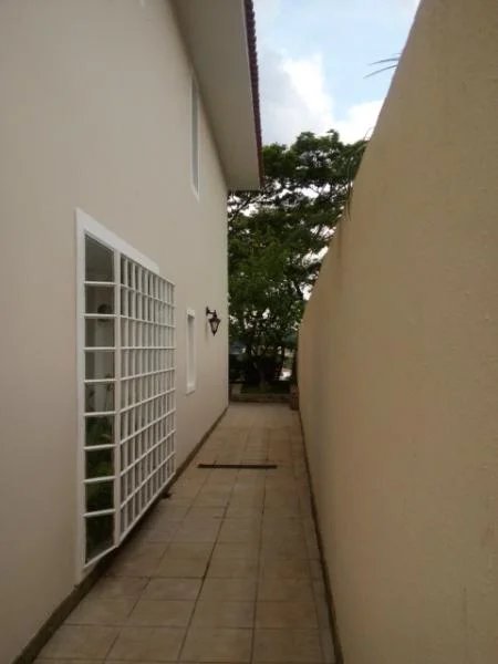 Casa à venda com 4 quartos, sendo 3 suítes,  em Jardim Leonor, São Paulo, SP