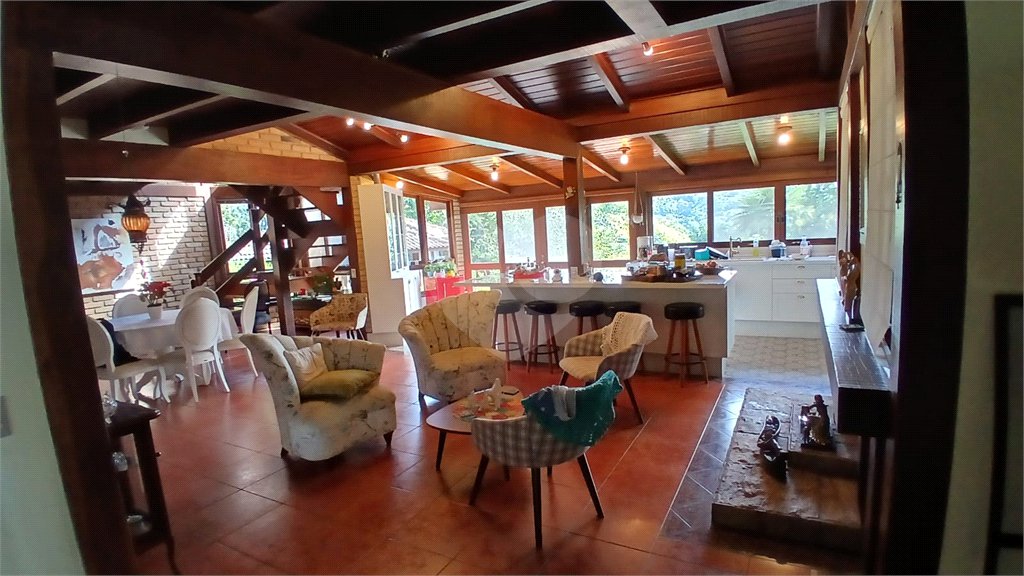 Casa à venda com 4 suítes no condomínio Sausalito, Mairiporã - SP