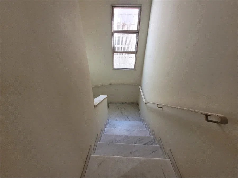 Sobrado à venda com 3 quartos, sendo 1 suíte, em Vila Hamburguesa, São Paulo, SP