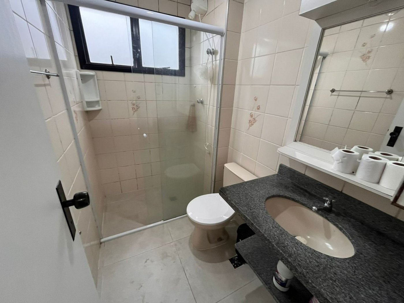 Apartamento com 2 dormitórios à venda, 65 m² por R$ 360.000,00 - Vila Júlia - Guarujá/SP