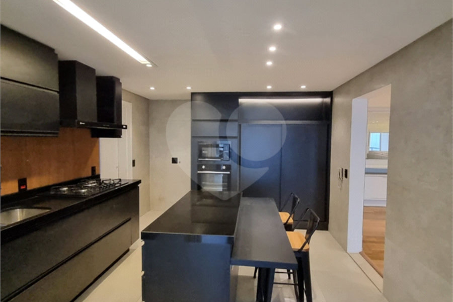 Apartamento à venda com 3 suítes em Santana, São Paulo, SP