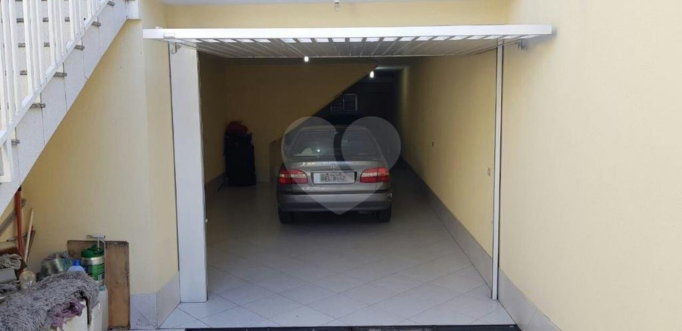 Sobrado à venda com 4 quartos, sendo 3 suítes, em Jardim Virginia Bianca, São Paulo, SP