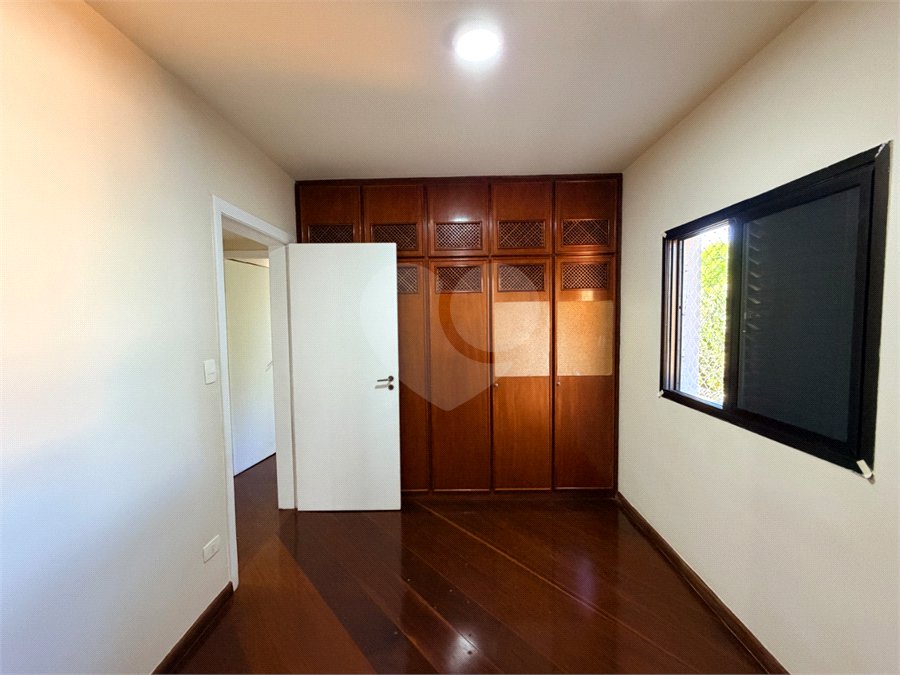 Apartamento à venda com 3 quartos, sendo 1 suíte, em Alto da Boa Vista, São Paulo, SP