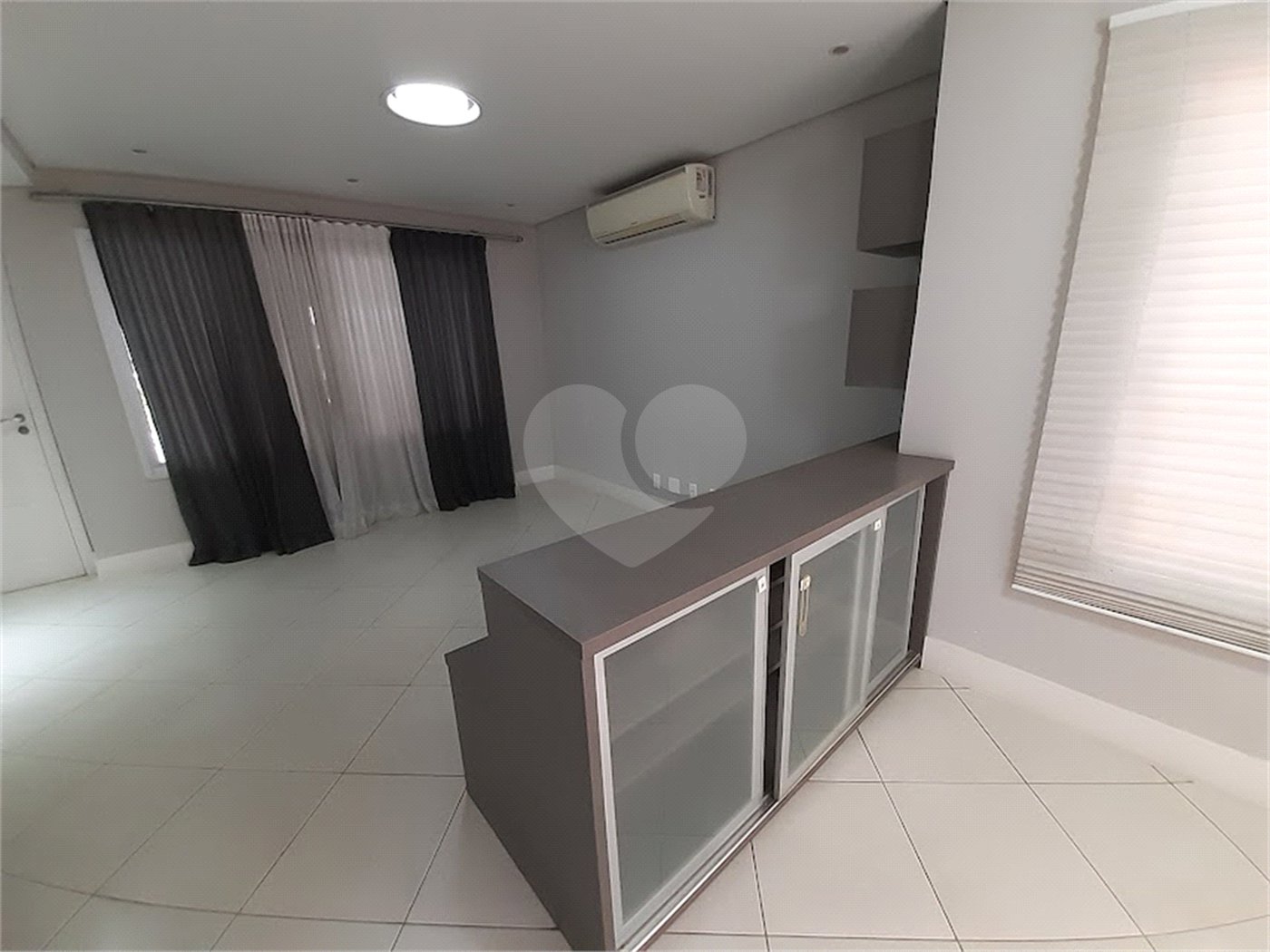 Casa à venda com 3 quartos, sendo 1 suíte, no condomínio Reserva Elton Ville., Sorocaba - SP
