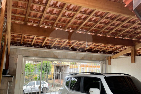 Sobrado à venda com 2 quartos, sendo 1 suíte,  em Ferreira, São Paulo, SP