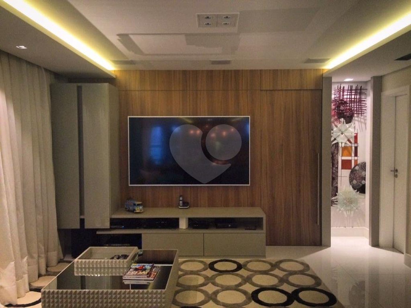 Apartamento à venda com 3 suítes em Vila Gomes Cardim, São Paulo, SP