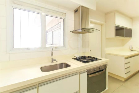 Apartamento à venda com 3 quartos, sendo 1 suíte, em Mooca, São Paulo, SP