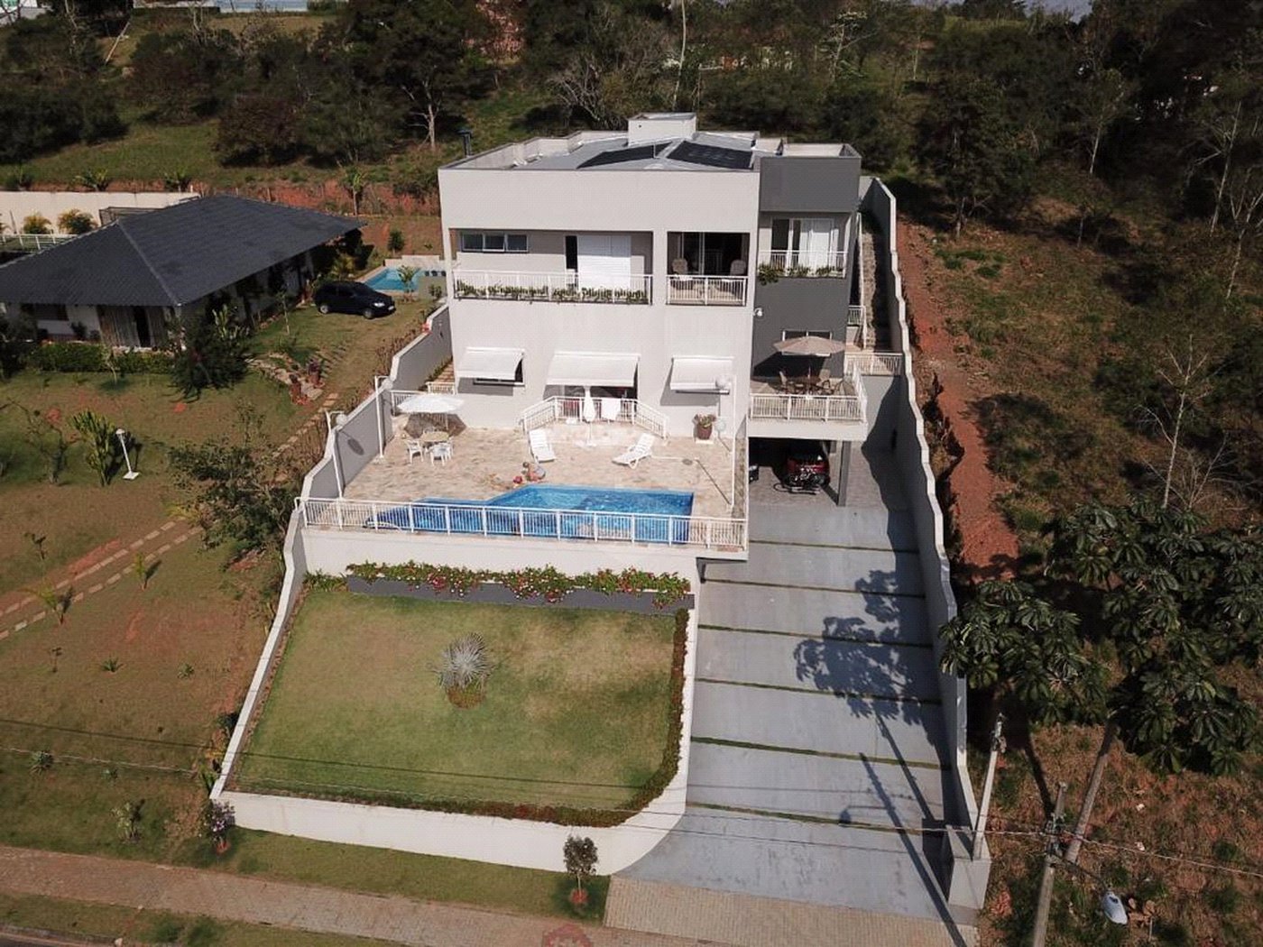 Casa à venda com 4 suítes no condomínio Reserva Ibirapitanga Ii, Santa Isabel - SP