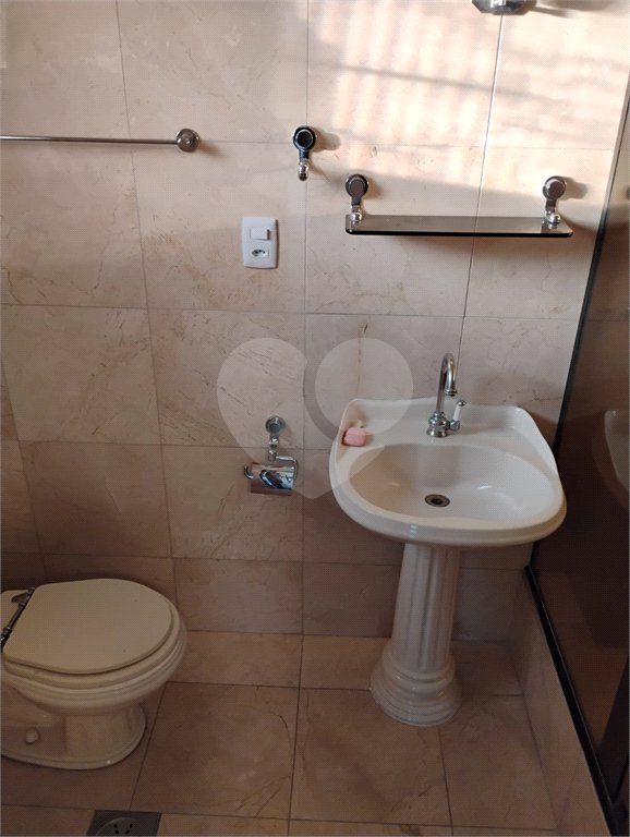 Sobrado à venda com 3 quartos, sendo 1 suíte, em Vila Paulista, São Paulo, SP