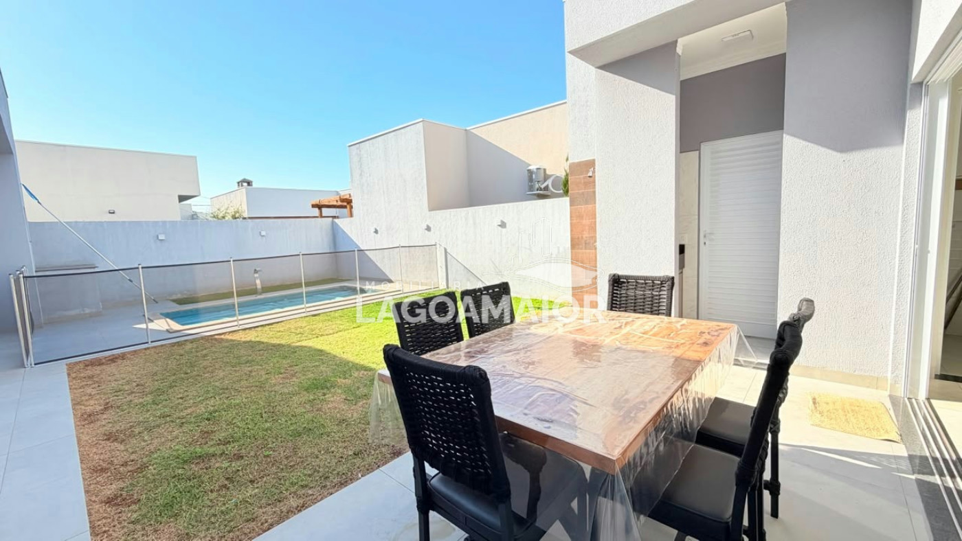 Casa à venda com 3 quartos, sendo 2 suítes, em Residencial Costa Leste, Três Lagoas, MS