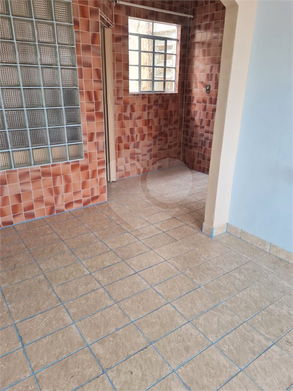 Casa à venda com 6 quartos em Vila dos Remédios, São Paulo, SP