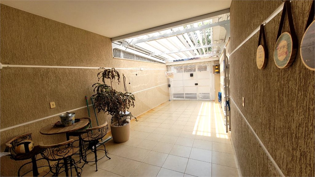 Sobrado à venda com 3 quartos, sendo 1 suíte, em Vila Nivi, São Paulo, SP