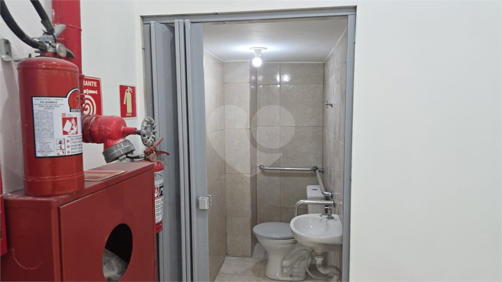 Salão para alugar em Vila Monte Belo, Itaquaquecetuba, SP
