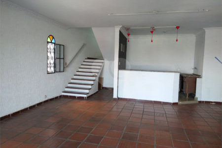 Casa à venda ou para alugar com 3 quartos, sendo 1 suíte, em Jardim São Bento, São Paulo, SP